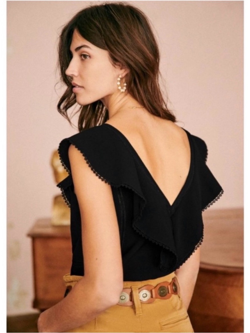 Sezane Manette Ruffle V Neck Blouse in Black Size 34 / 2 - Picture 2 of 7